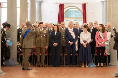 Bandiera Istituto Geografico Militare - un momento della cerimonia militare